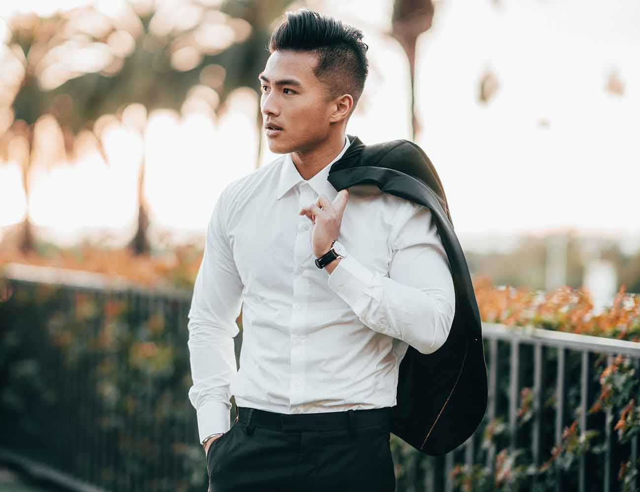 what is business casual for men: man wearing collared shirt and slacks