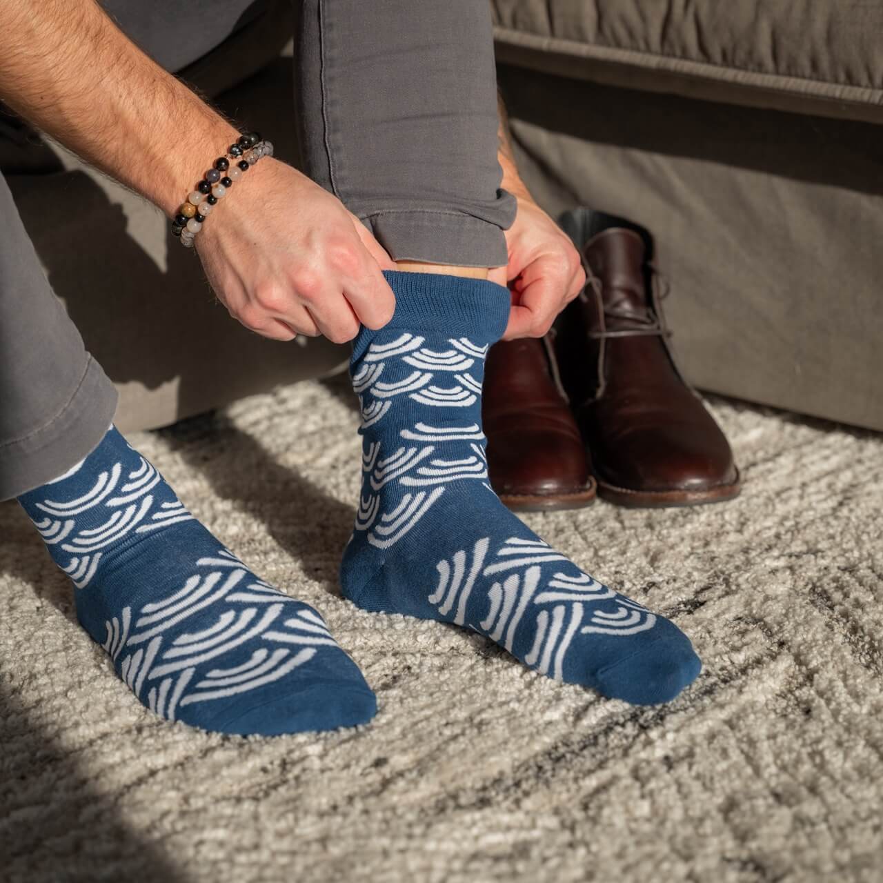 Men's Blue Patterned White Waves Colorful Fun Dress Socks – Nimble Made